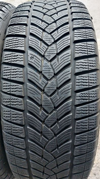 Зимни гуми 225/55/18 Goodyear Ultragrip Performance Suv 2 броя