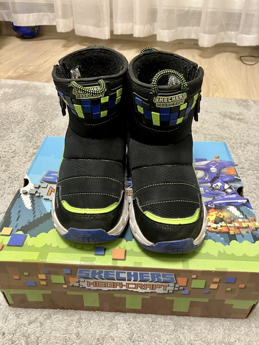 Vand cizme Skechers marimea 30