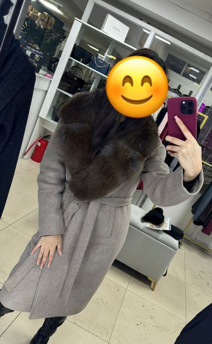 Новое Зимнее пальто, мех песец s/m