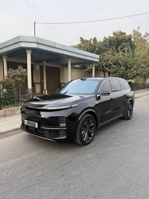 Li 9 ULTRA Xolati idyal