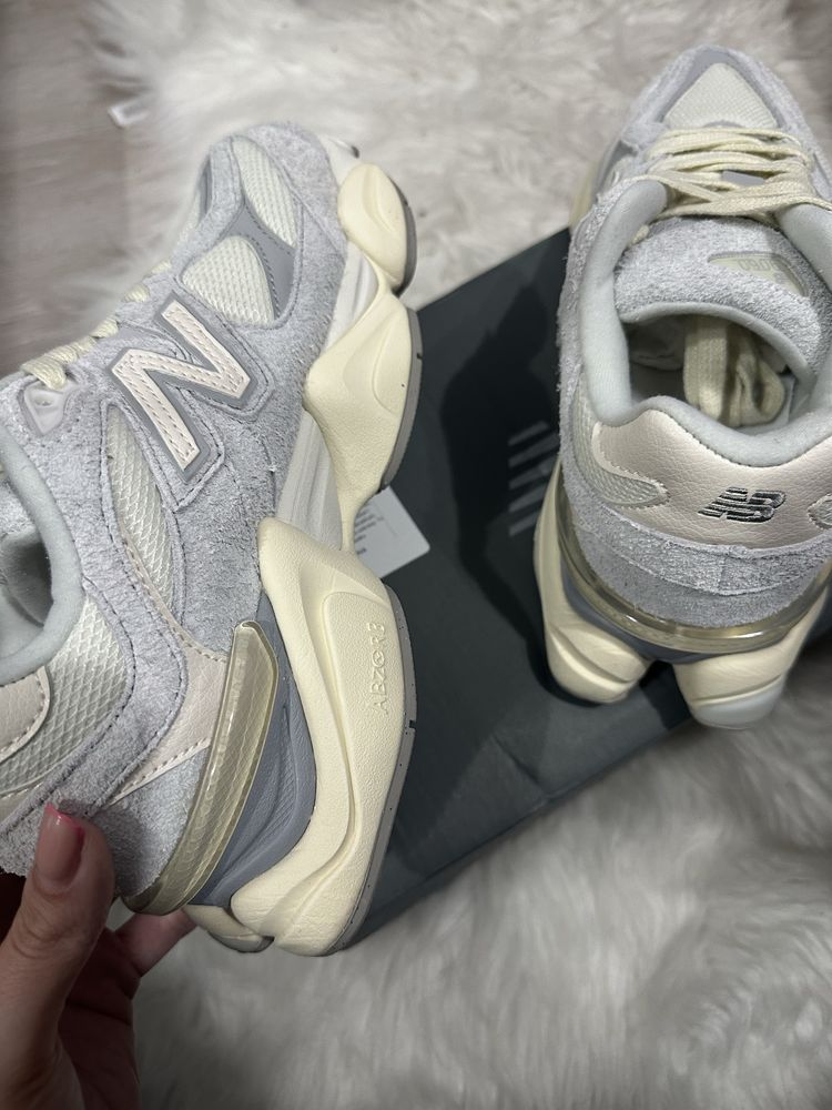 New balance 9060