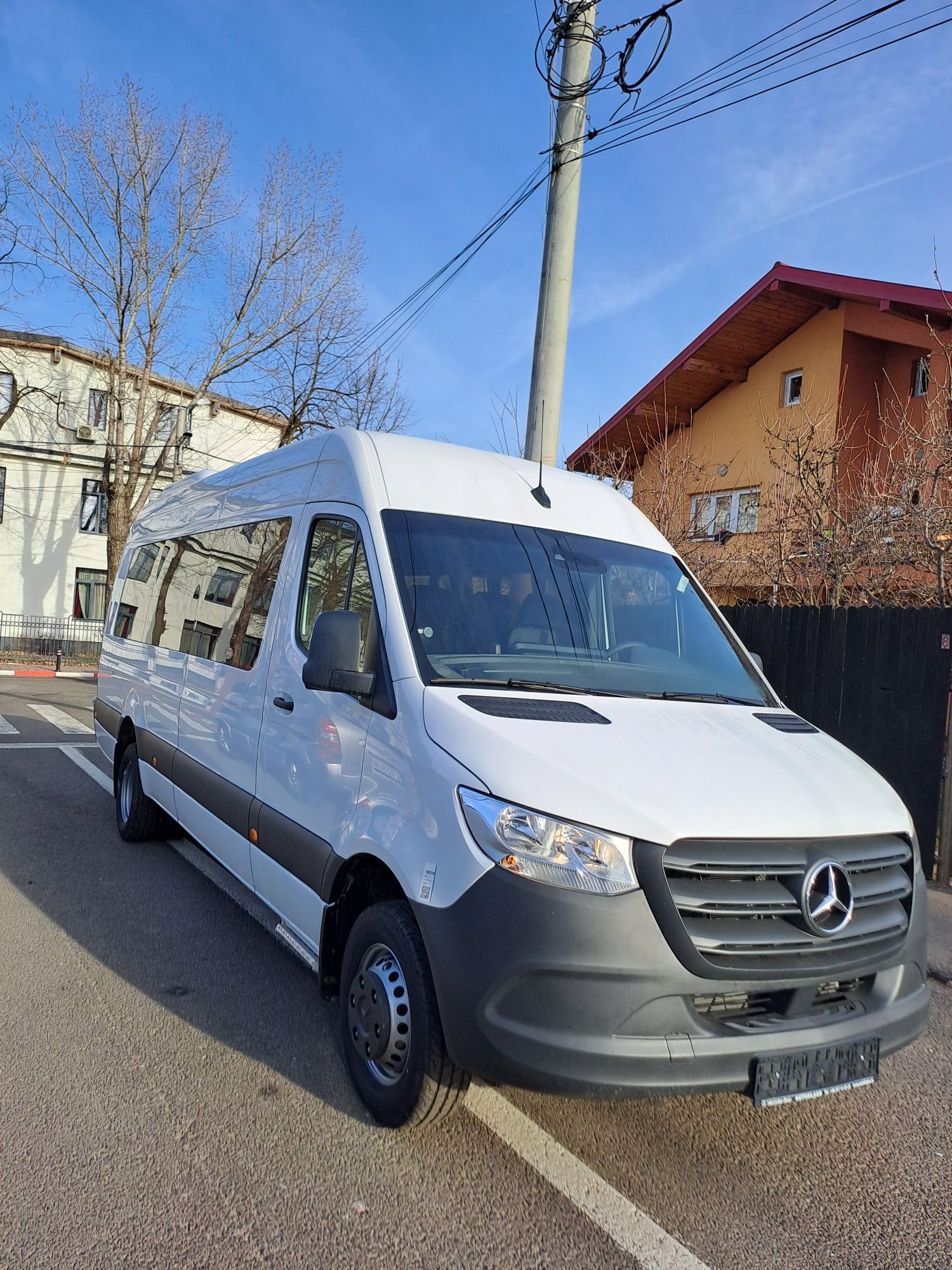 Microbuz Mercedes Sprinter