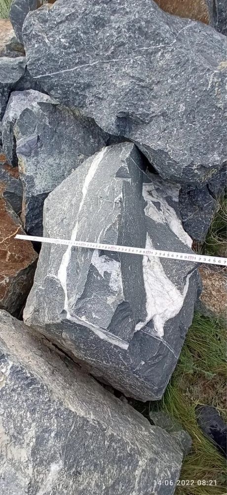 Природный камень для строительства: Акол, скальник с доставкой