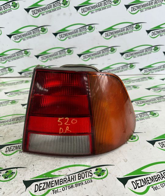 Lampa stop dreapta pe aripa Volkswagen VW Polo a 3-a generatie 6N