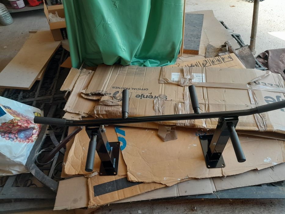 Bara tracțiuni pentru tavan