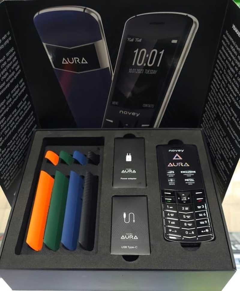 Новый телефон AURA V1