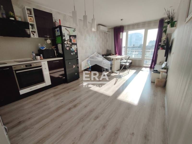 Продава се Тристаен апартамент в Варна, Чайка - 70 кв.м за 3143 €/кв.м - Снимка #1