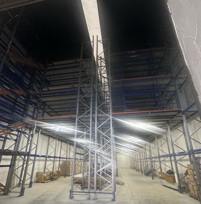 Rafturi metalice industriale