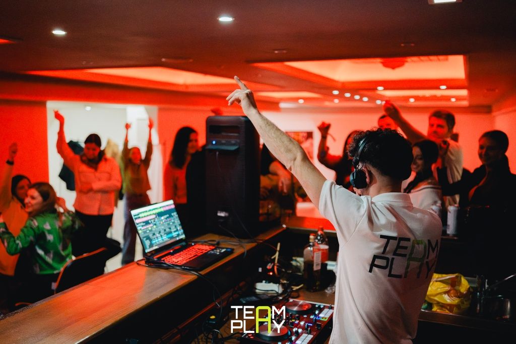 DJ (диджей) и водещ за Вашият празник и събитие - гр. Варна