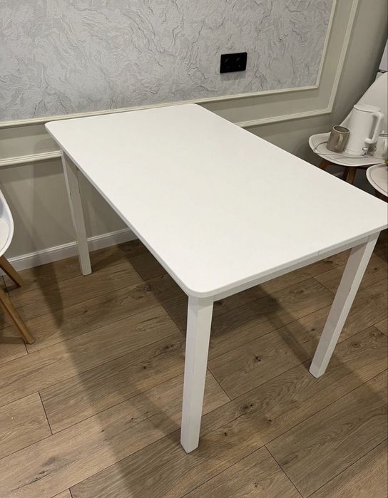 Стол кухонный прочный