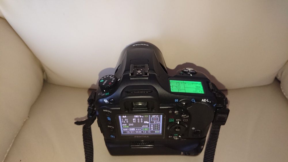 Aparat foto DSLR Pentax K10D