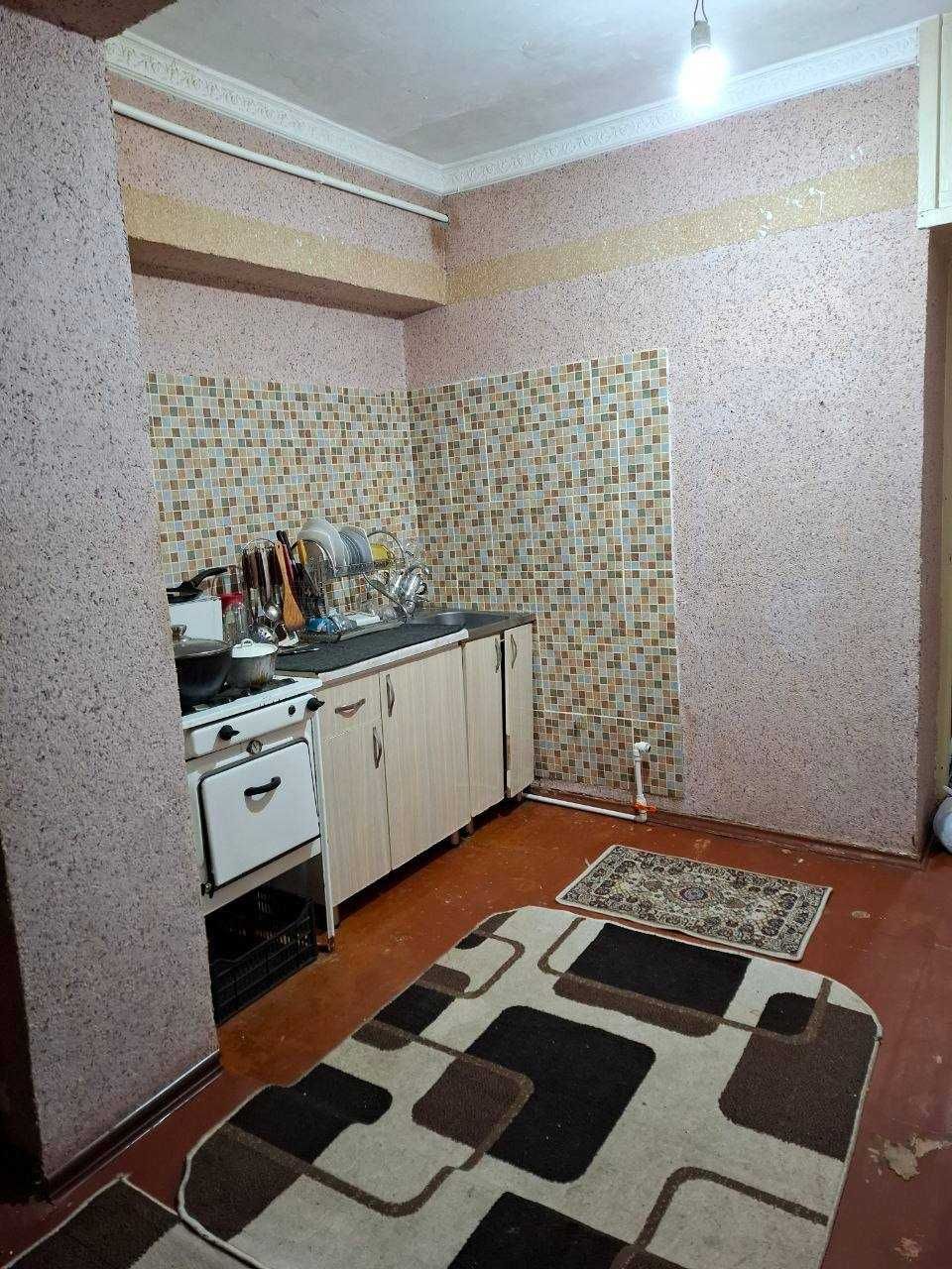 Продается на Ц-5, 1-комнатная квартира 1/4/4