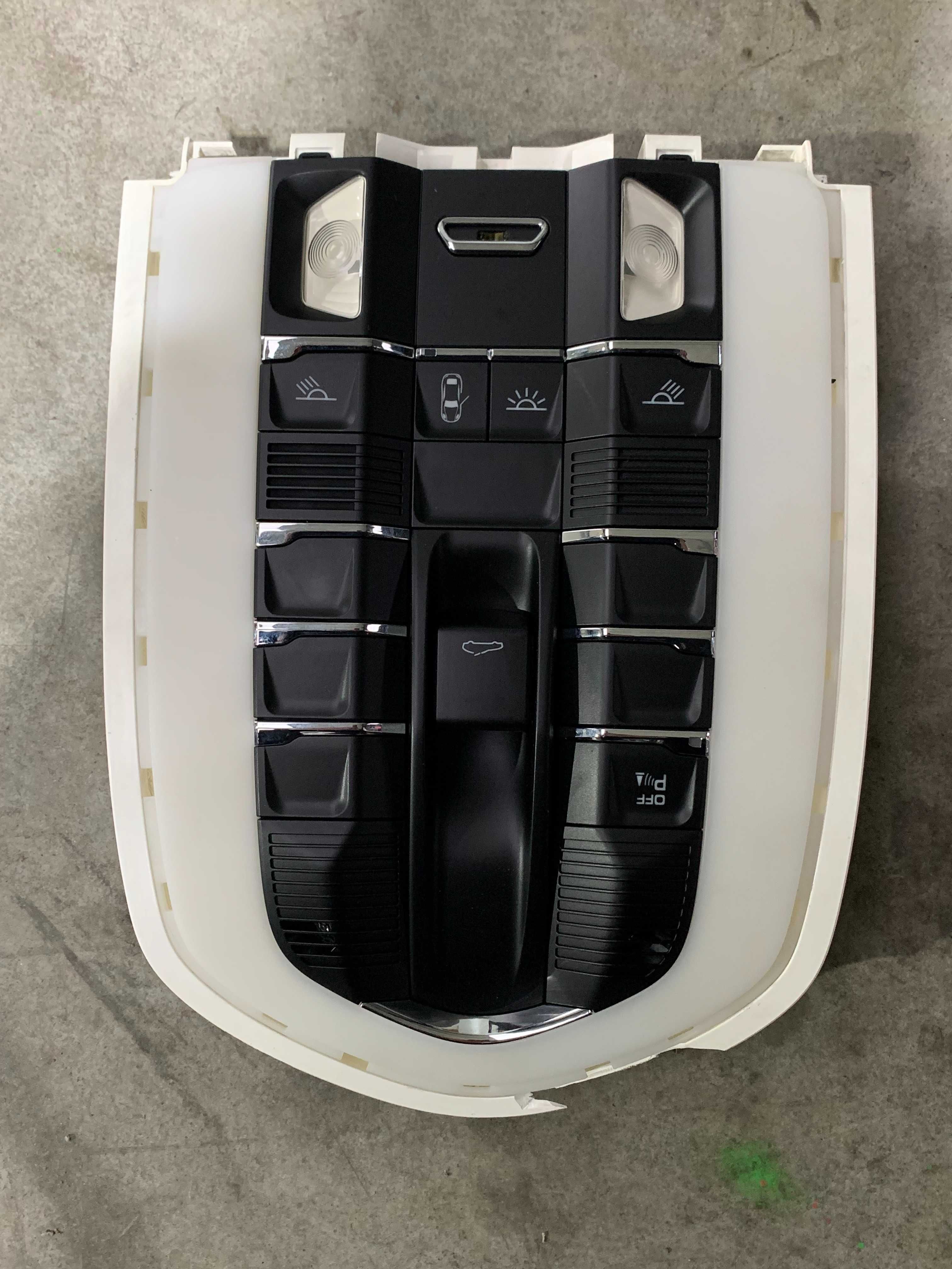 Plafoniera Porsche Panamera 970 cu trapa 7PP959551EG
