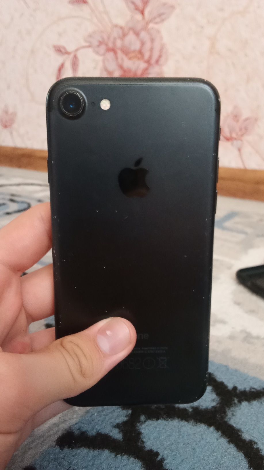 iPhone 7 32 gb 99 yomks