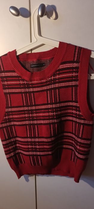 Vesta de Crăciun, Reserved (S)