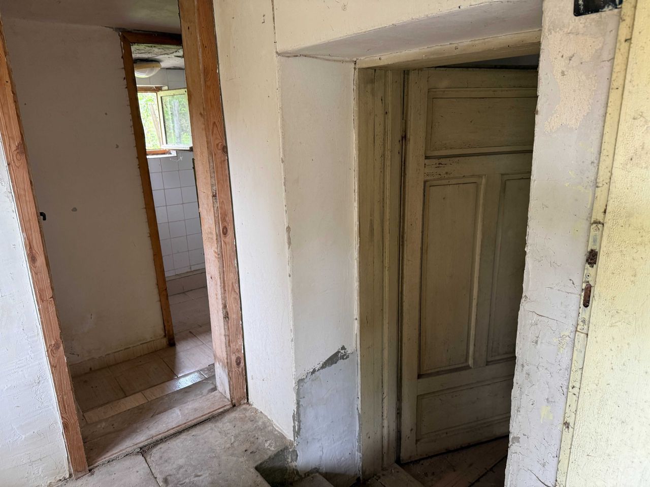 Продава се Къща в Брегово - 181 кв.м за 111 €/кв.м - Снимка #12