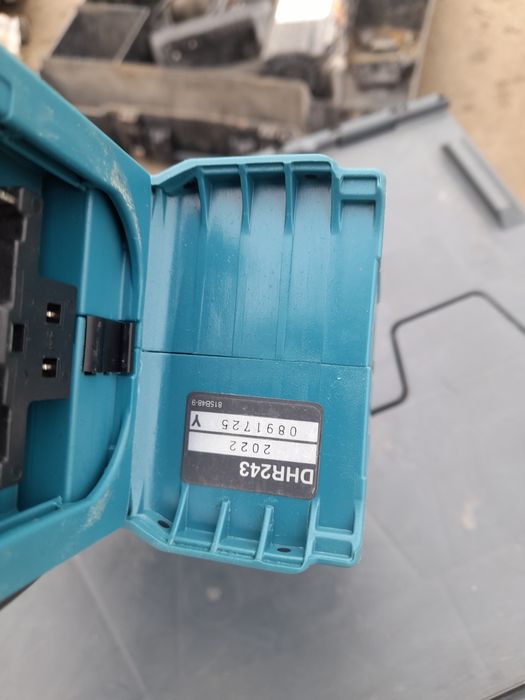 Corp Bormasina,ciocan,rotopercutor  Makita  DHR 243 ,brushless