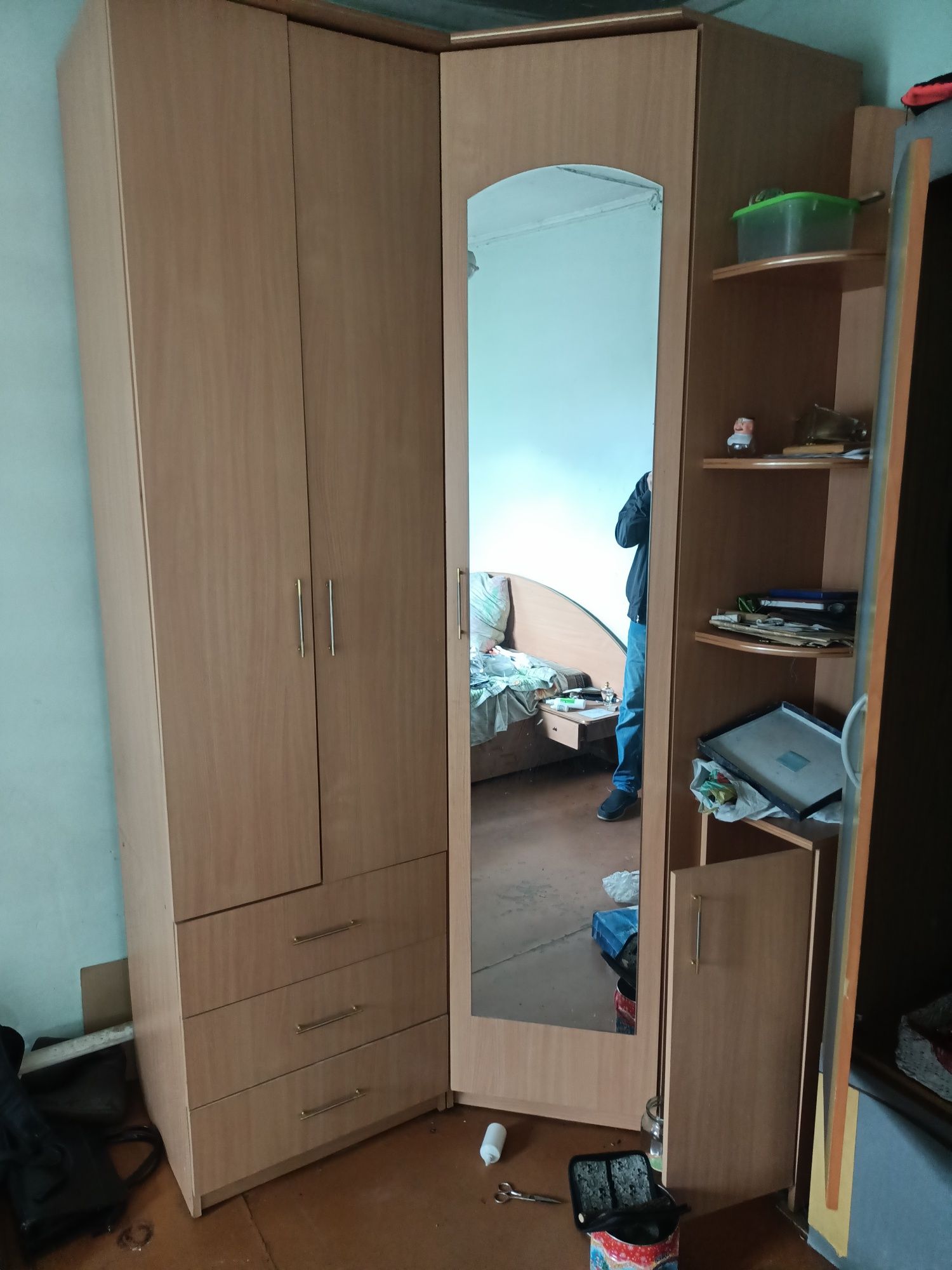 Продам шкаф для одежды
