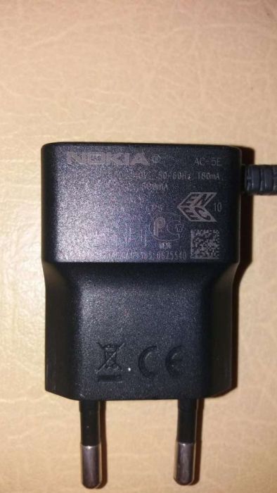 Incarcator Original Nokia E 51, compatibil cu multe telefoane Nokia