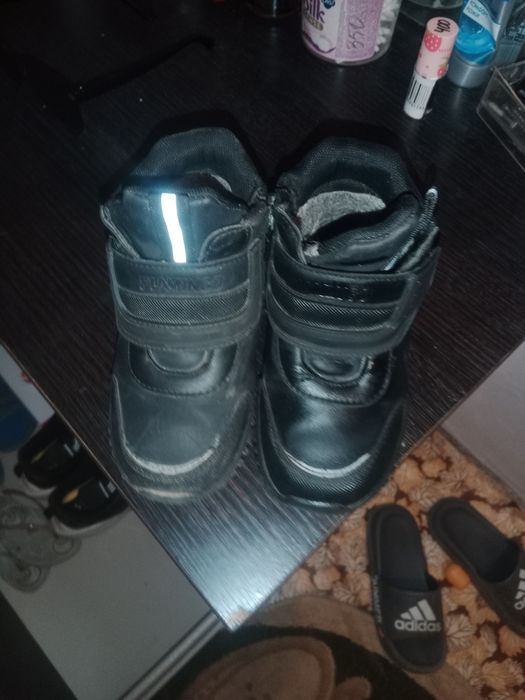 Продам осенние ботиночки