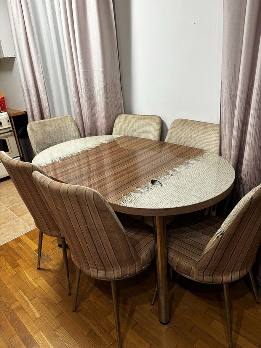 Masa extensibila si 6 scaune