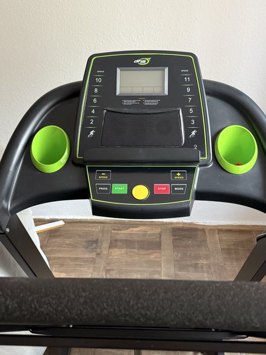 Bandă de alergat DHS folosita ocazional