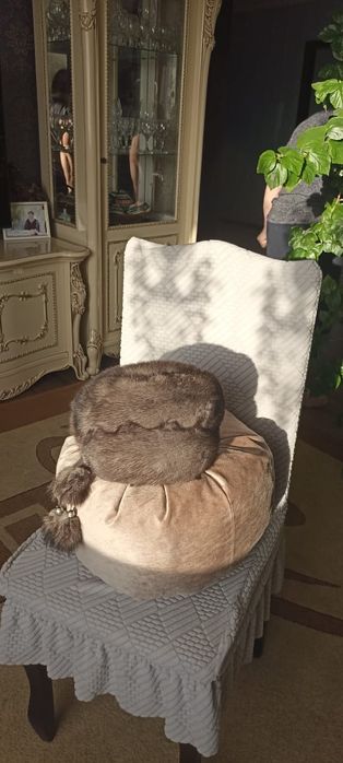 продаю б/у шубу норковою цельная и шабку норковою