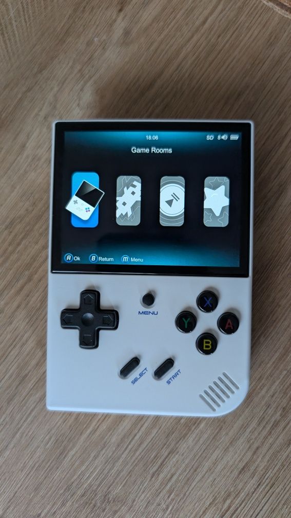 Anbernic RG35XX Plus - ретро конзола