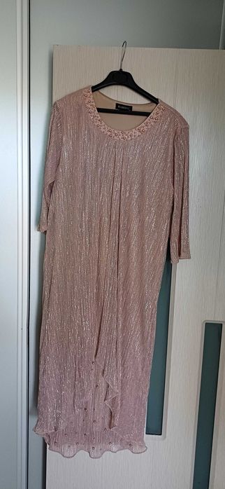 Vand rochie de ocazie