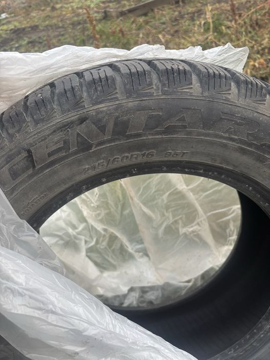 Продам зимний балоны Centara 215/60/16