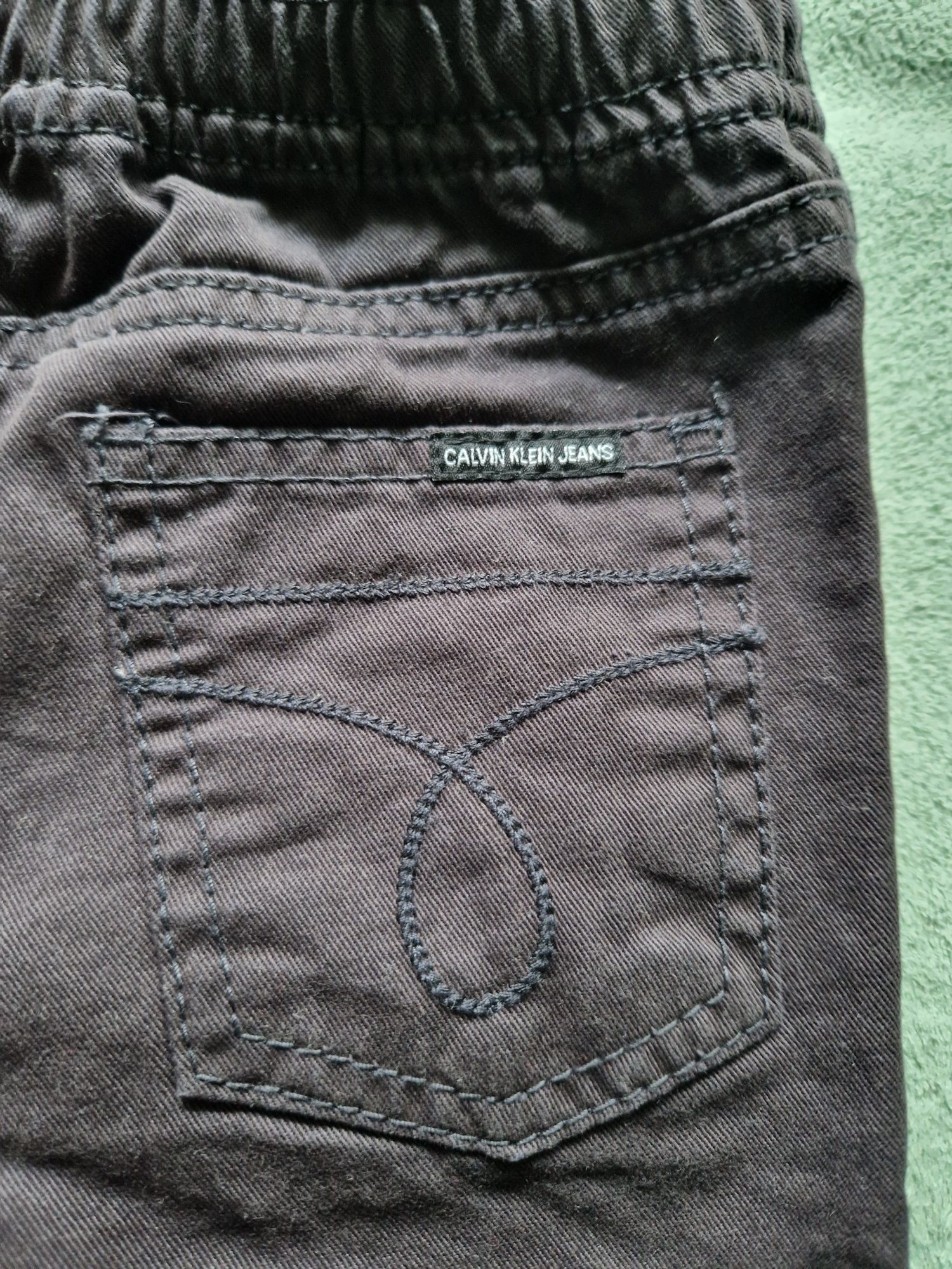 Pantaloni baiat, Calvin Klein, marime 24 luni