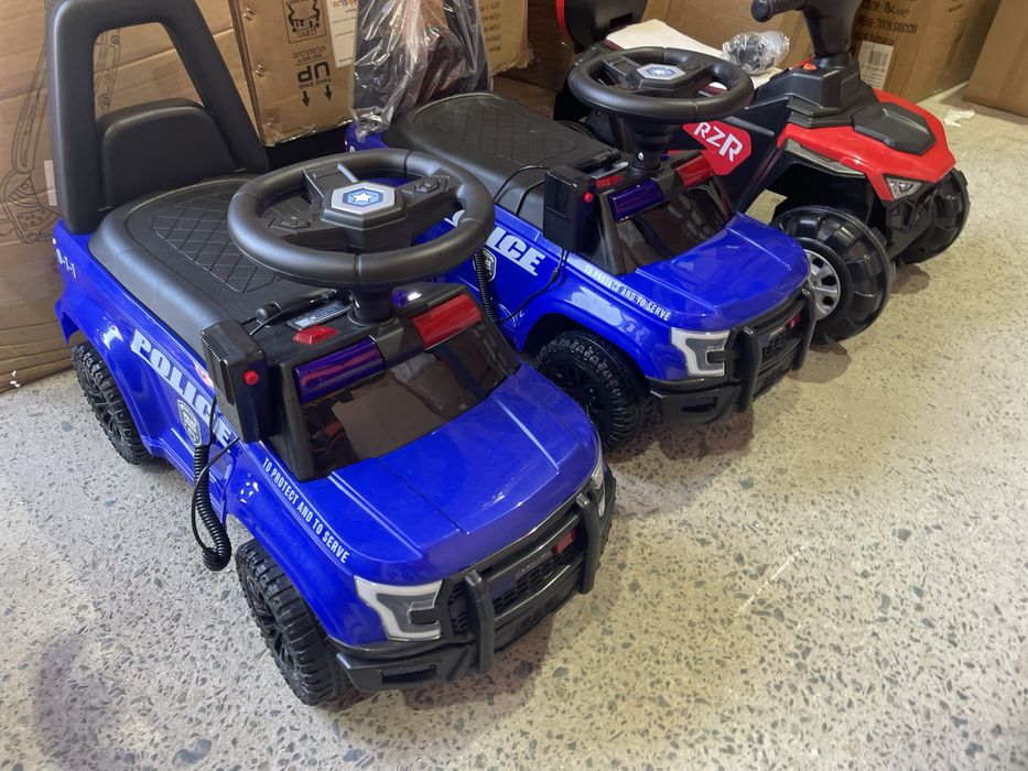 Masinuta copii fara pedale Nichiduta Police Blue cu megafon cu spatar