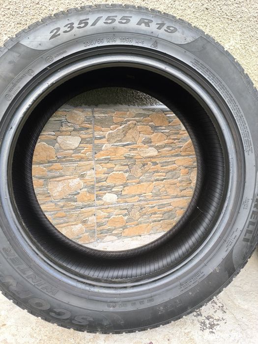 Vând 4 cauciucuri Pireli Scorpions 235/55/19 dor 2019