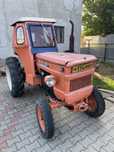 Tractor Universal 445
