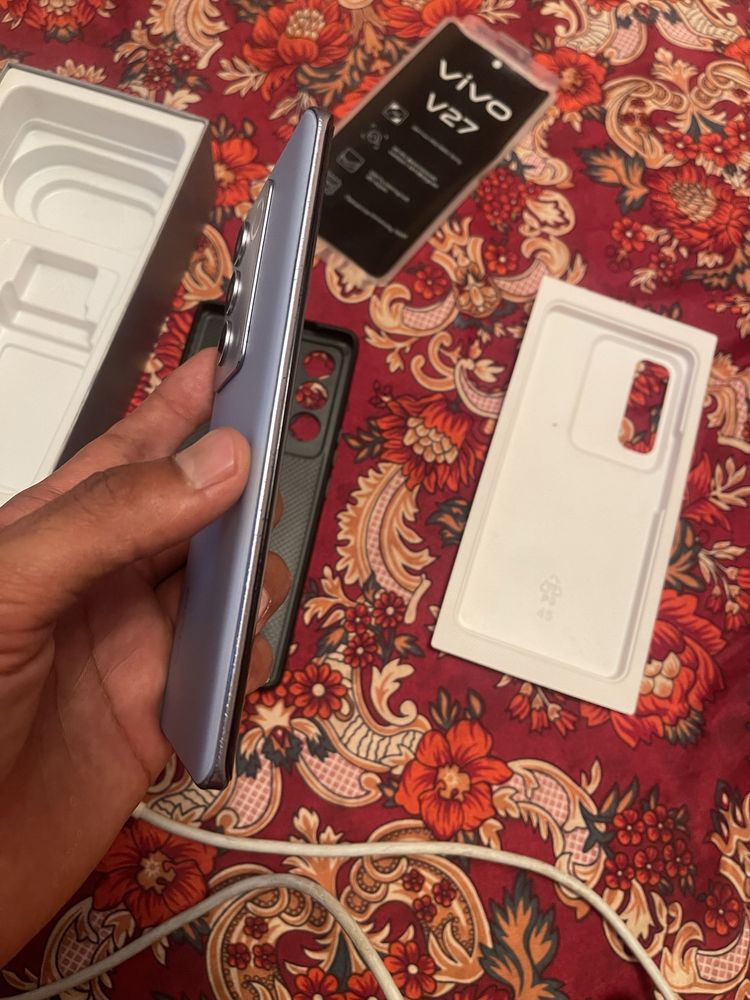 Vivo V27 12/256 5G kor dok bor