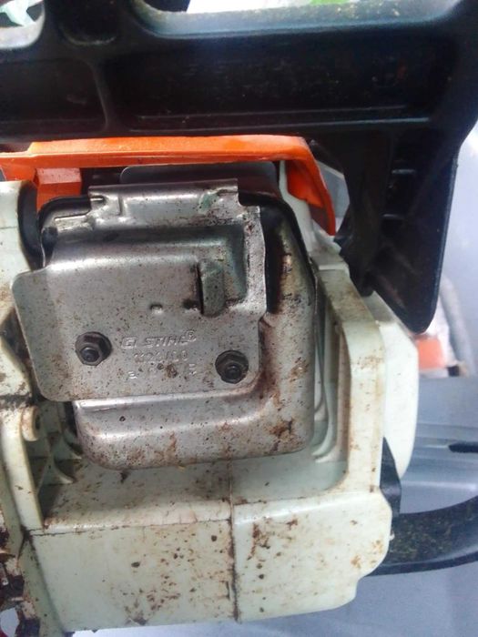 Бензинова резачка за дърва с куфар и резервна верига Stihl MS-210!