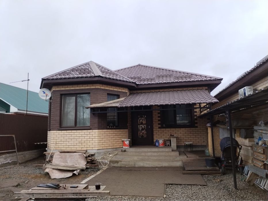 Продаеться дом в связи переезда. Дом постройки 2024 года