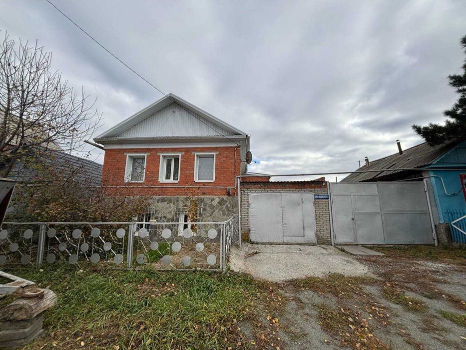 Продается 2-х этажный дом в районе Церкви (зеленого рынка)