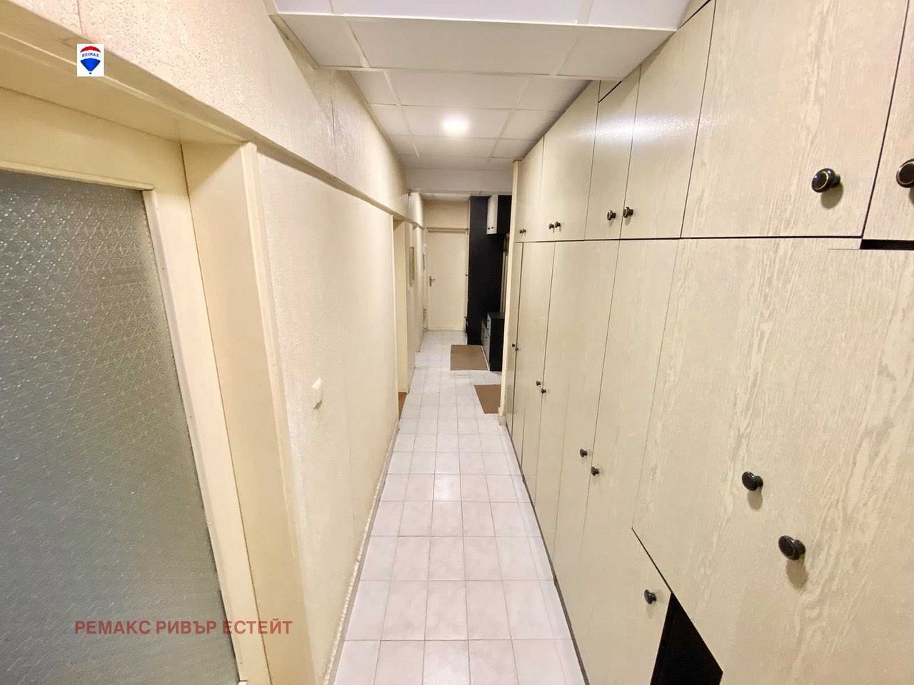 Продава се Тристаен апартамент в Русе, Родина 3 - 70 кв.м за 1070 €/кв.м - Снимка #4