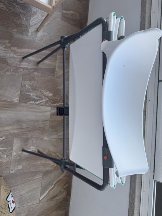 Stokke flexi bath cu suport metalic si de nou nascut