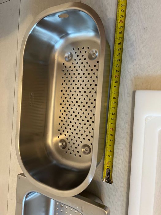 Tavi de gatit si copt cu strecuratoare si suport