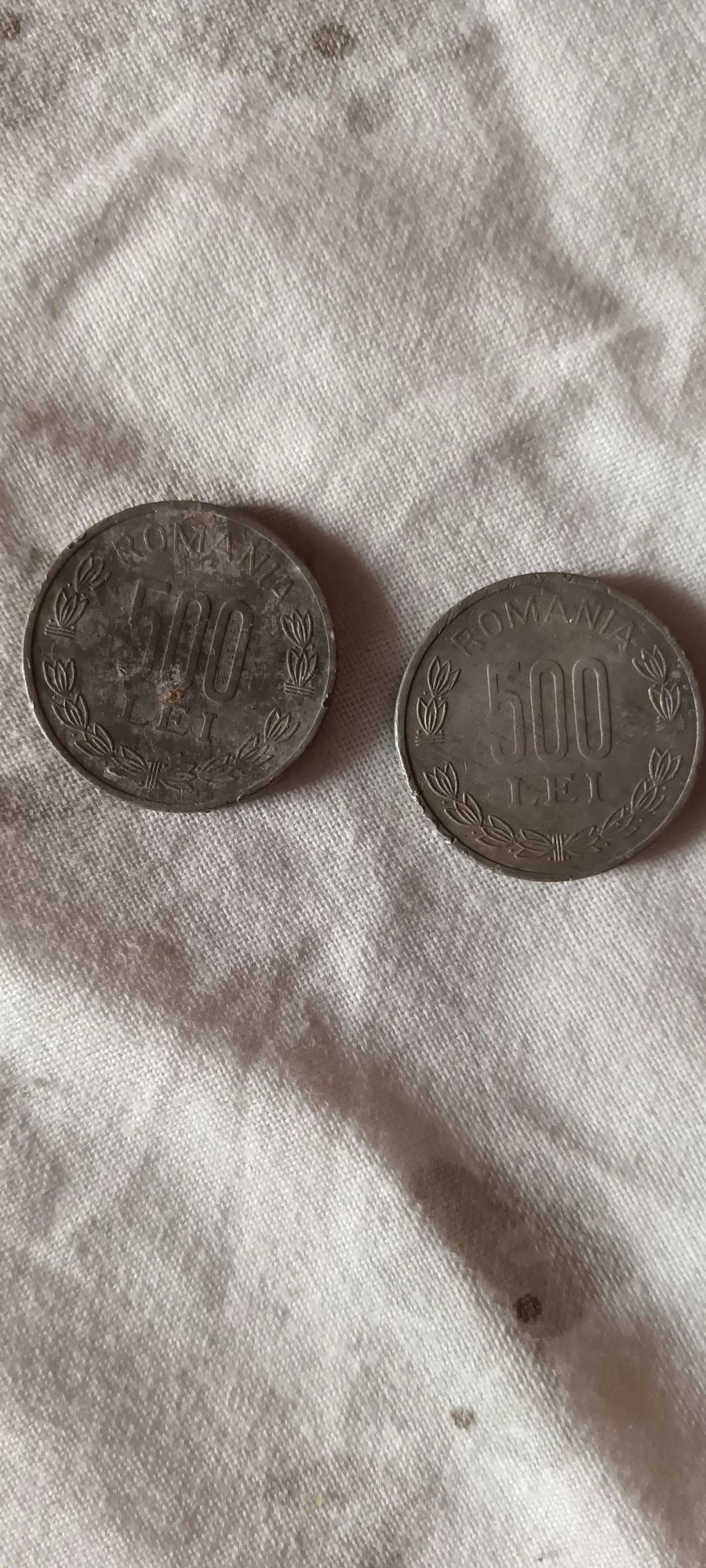 2 monede de 500lei din 2000