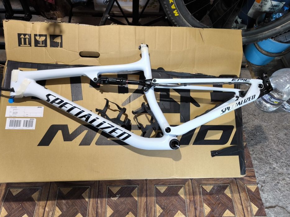 Specialized Epic Expert 2023 + Fox SC 120