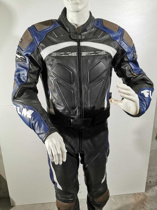 Costum piele marca FLM, marime 52, 54