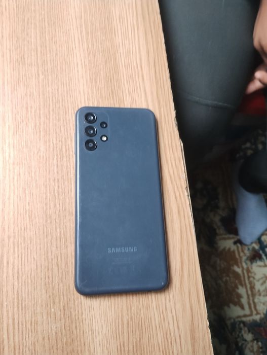 Anunț 2 telefoane la preț de 450 lei