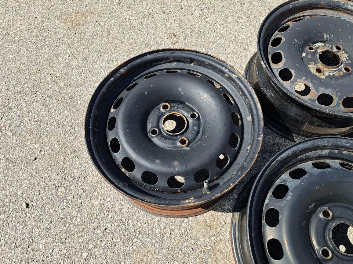 4х108/15 Ауди Б4 Б3 80 90 4x108/15 Audi Ford железни джанти