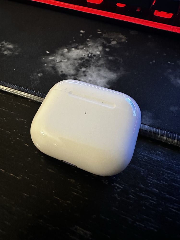 Apple AirPods 3 ЧИСТО НОВИ