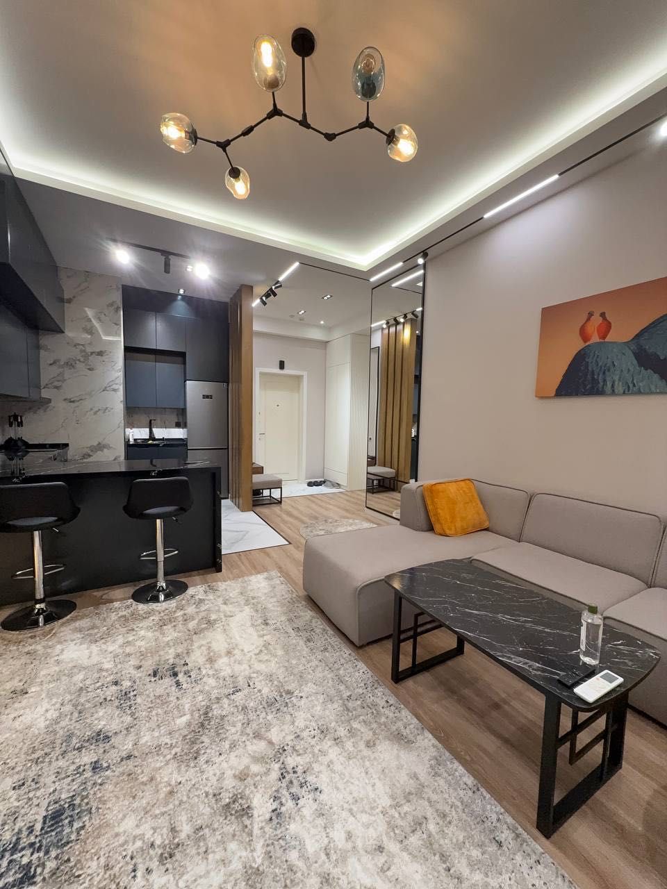 Gardens Продается 2 комнатная квартира ремонт