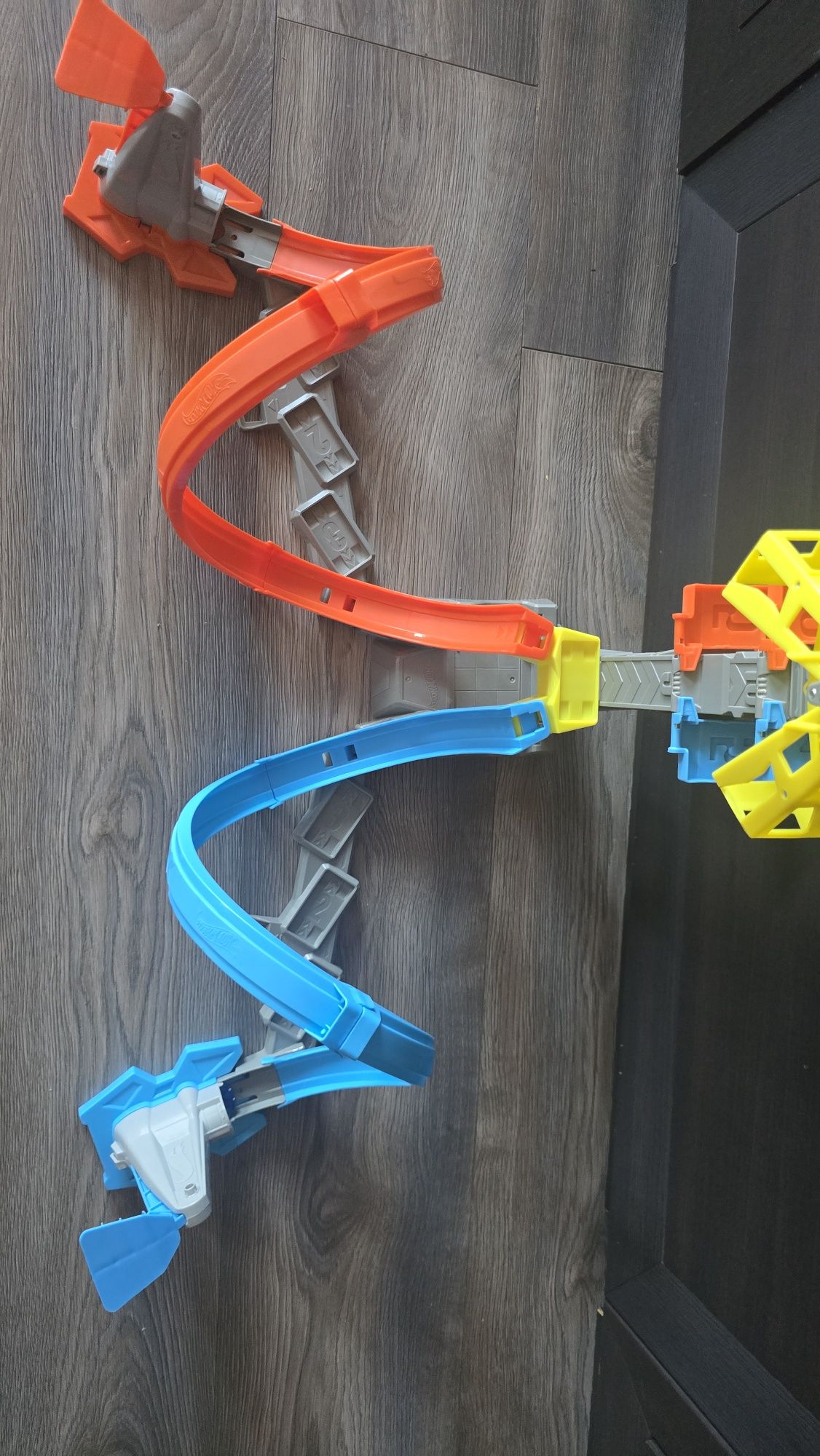 Голяма Hot Wheels Писта Екшън Лупинг Нова
