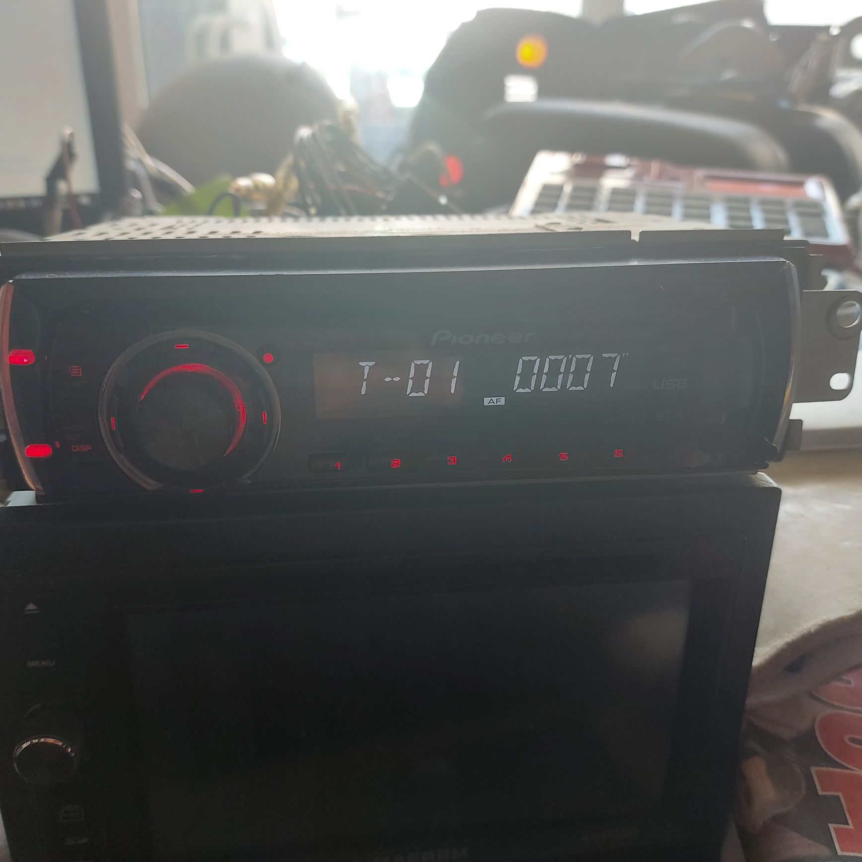 Радио Toyota Rav 4 III CD Radio MP3 Naviga Pioneer DEH 2100UB.Mp3. AUX